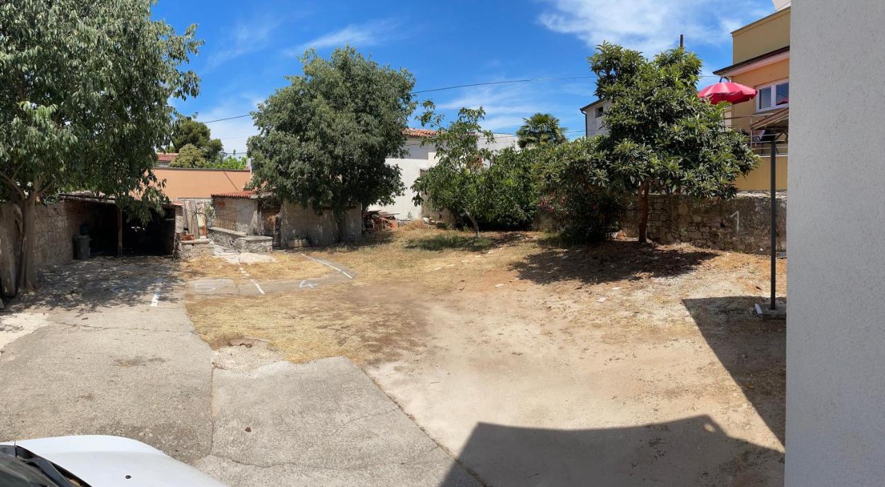 Apartment Jonas 罗维尼 外观 照片